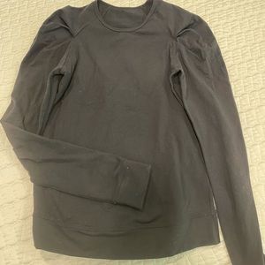 Lululemon long sleeve - size 4 black color.